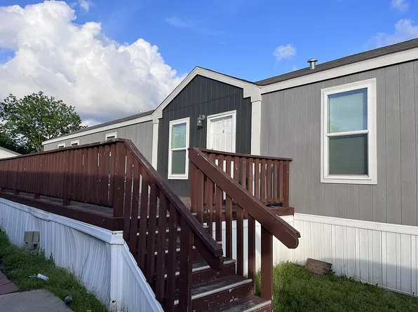 272 W Lawson Rd Trailer 133, Dallas, TX 75253