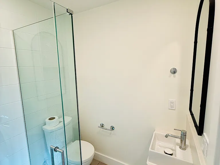 1740 G St #1740 — Photo 13