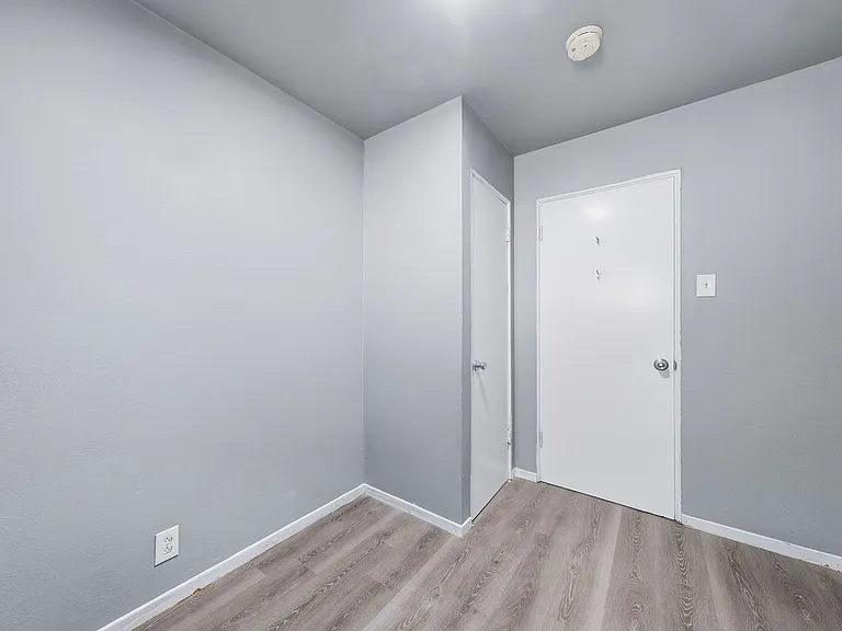 237 Grampian Rd — Photo 23