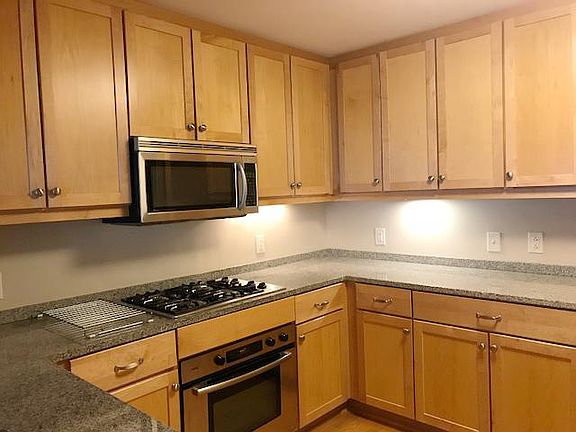 4th image of 88 Wharf St Unit 504