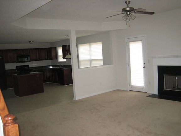 2nd image of 3372 Amhurst Pkwy