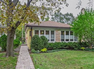 1425 Brummel St, Evanston, IL 60202