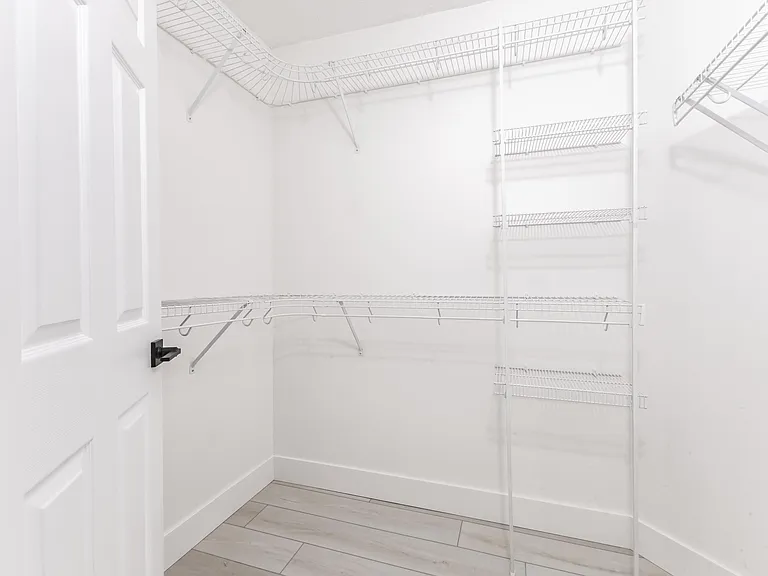 2805 Gill St — Photo 25