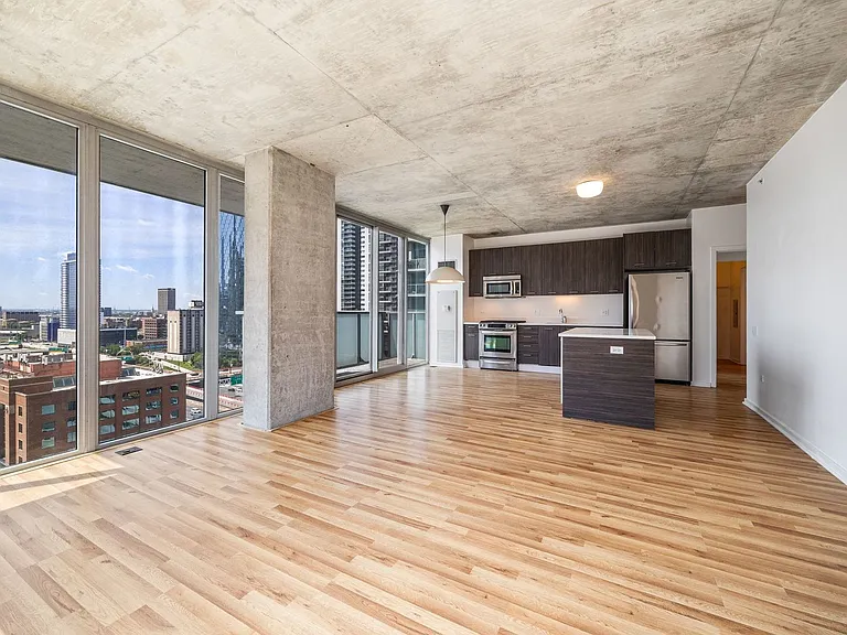 659 W Randolph St #1620 — Photo 5