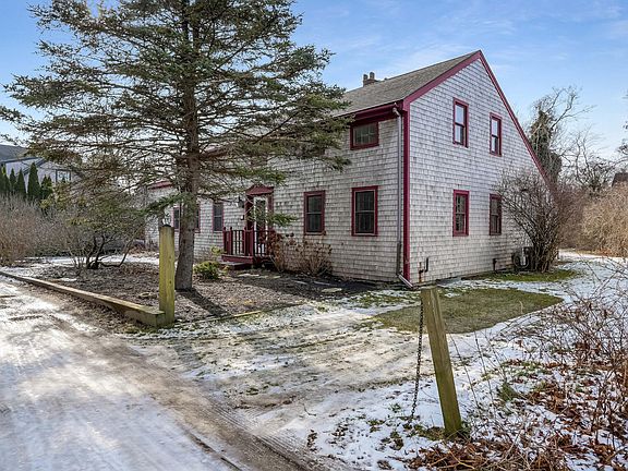 2nd image of 32 Norton Orchard Rd