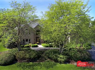 28 Copperfield Dr, Hawthorn Woods, IL