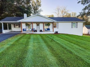 1369 Ararat Rd, Ararat, NC 27007