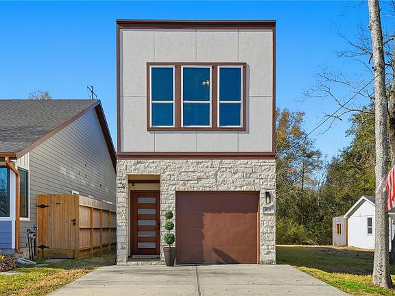 5th image of 410 N Peach Street