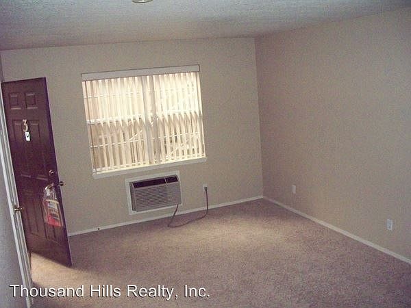 2nd image of 200 Golf View Dr