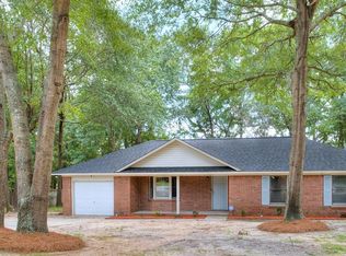 1025 Manchester Cir, Sumter, SC 29154