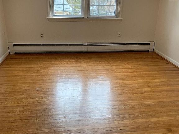 2nd image of 604 Grant Ave #B