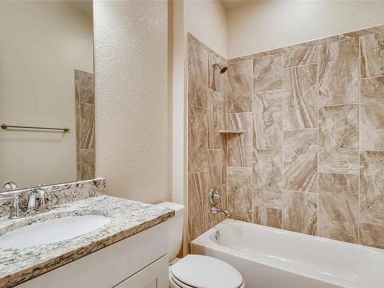 817 Kenney Fort Xing — Photo 29