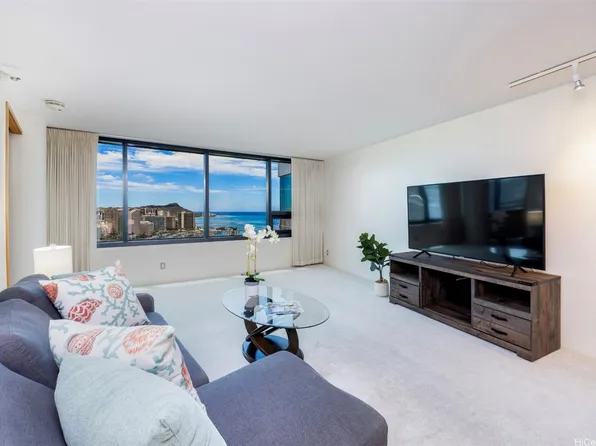 1330 Ala Moana Blvd APT 3807, Honolulu, HI 96814