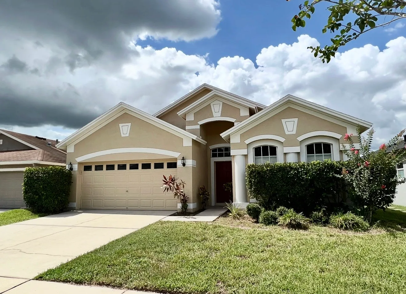 4 bed, 2050 sqft, $2,695 — Photo 1