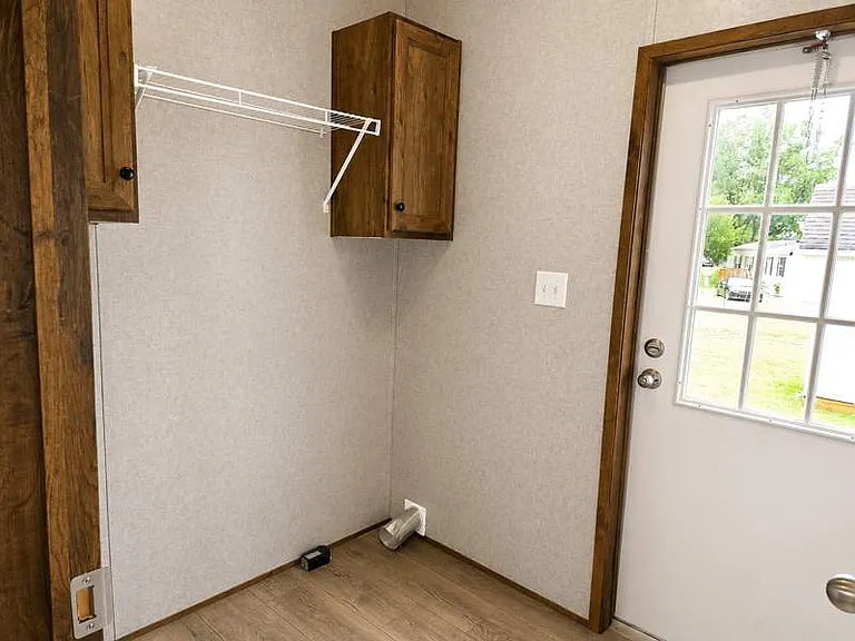 315 Robin Ann Ave — Photo 11