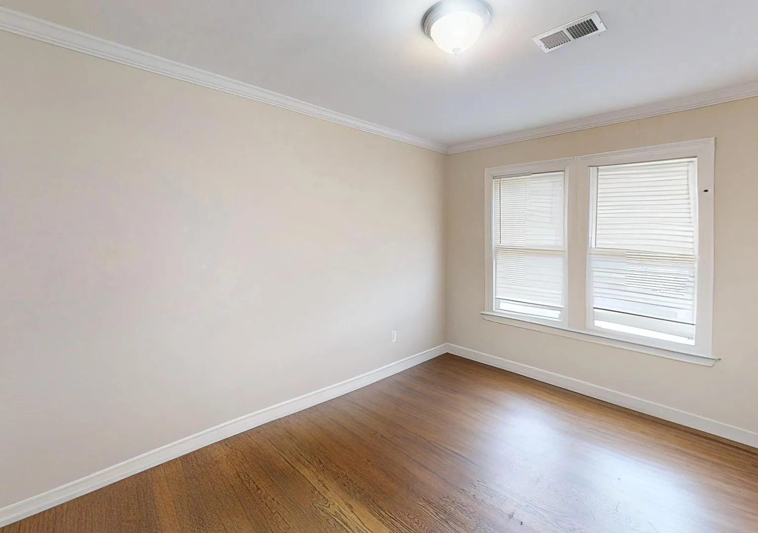 2bed in Roxbury available 9/1 — Photo 4