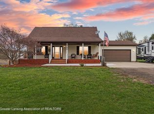 8760 Cockroft Rd, Eaton Rapids, MI 48827