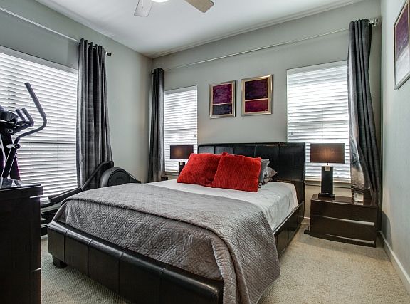 5th image of 4402 Holland Ave APT 104