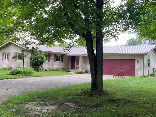 1824 Thunderbird Dr, Saginaw, MI 48609