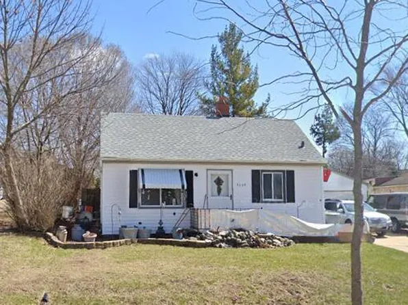 3750 South 90th STREET, Milwaukee, WI 53228