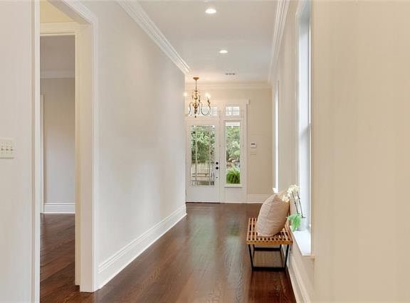 5th image of 1016 Cadiz St