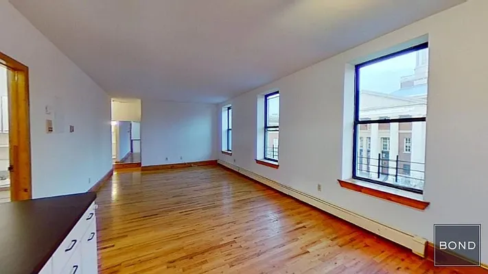 Rented by Bond New York | media 3