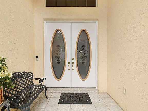2nd image of 641 NW VENETTO Court