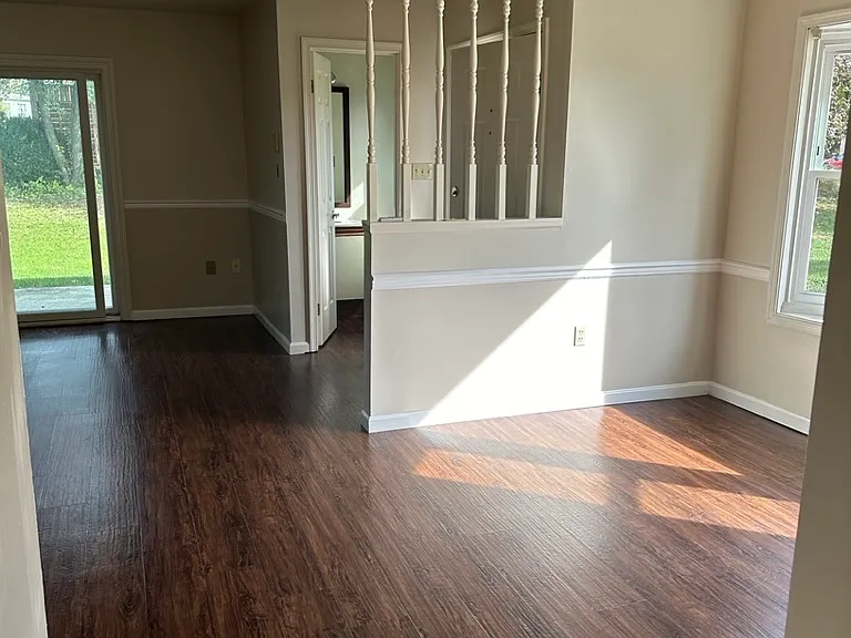 375 Jonathan Ct — Photo 5