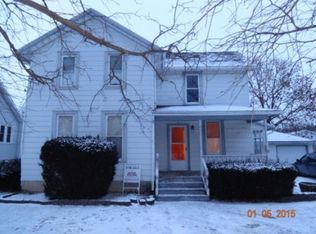 317 E Main St, Peotone, IL 60468