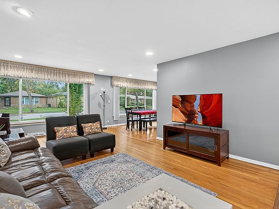 2nd image of 8607 Lawndale Ave