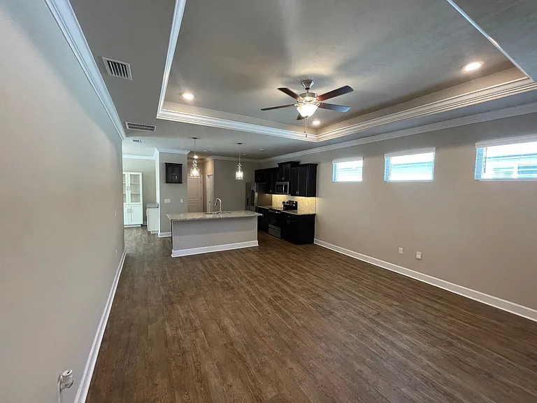 9412 SW 67th Ln — Photo 2