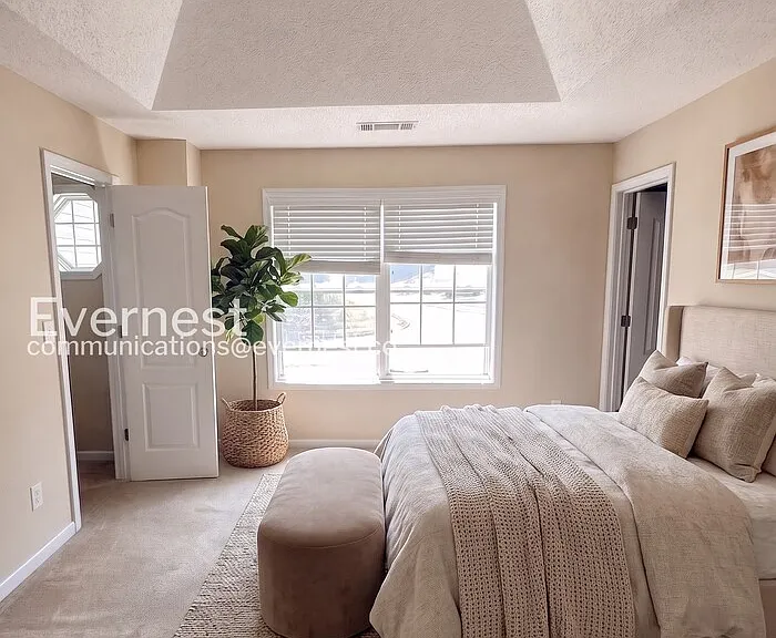 8606 Thomas Ln — Photo 3