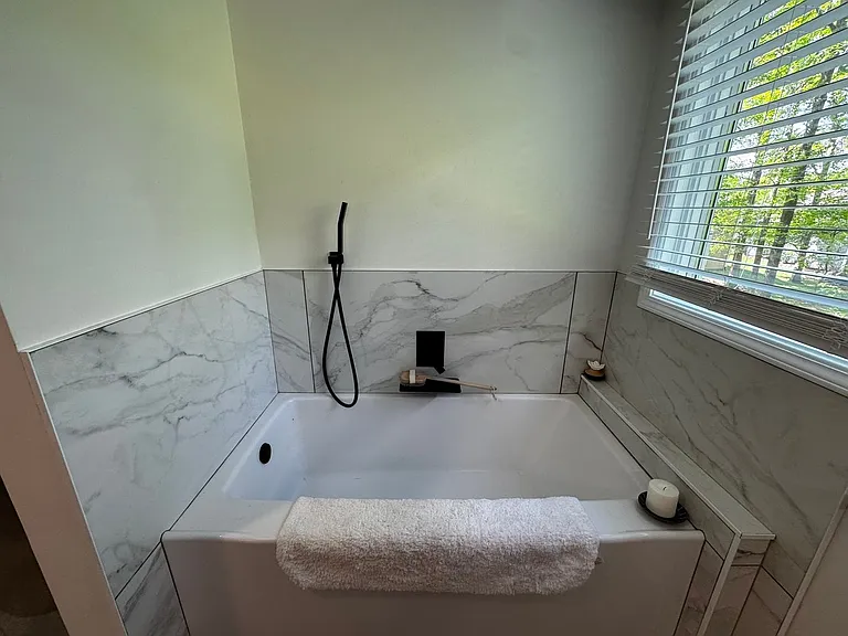 2301 Grant Ln — Photo 75