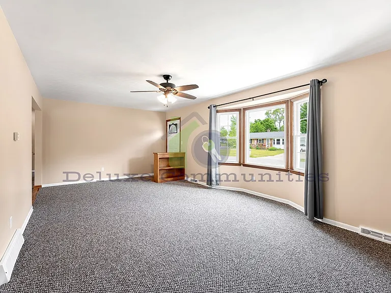 1244 Katrina Dr SE — Photo 14