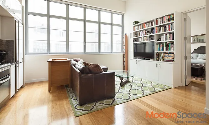 Sold by Modern Spaces | media 7