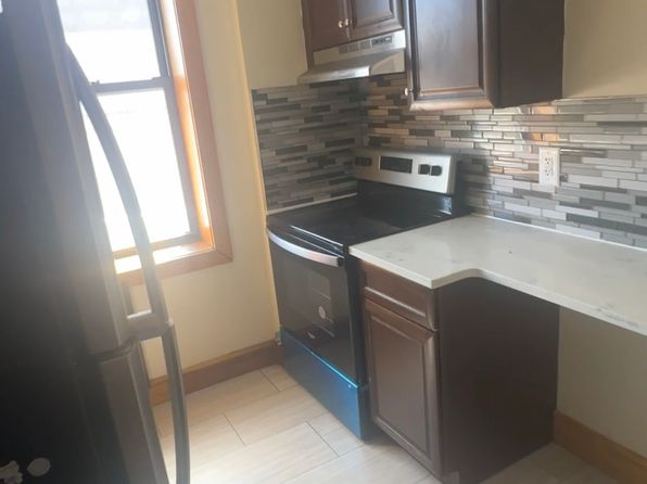 562 Morris Ave APT 19
