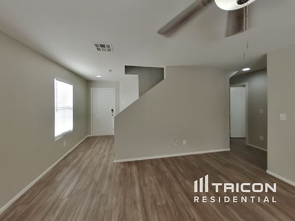 3rd image of 5598 Rollins St