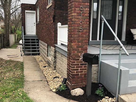 2nd image of 6165 Grand Vista Ave #2