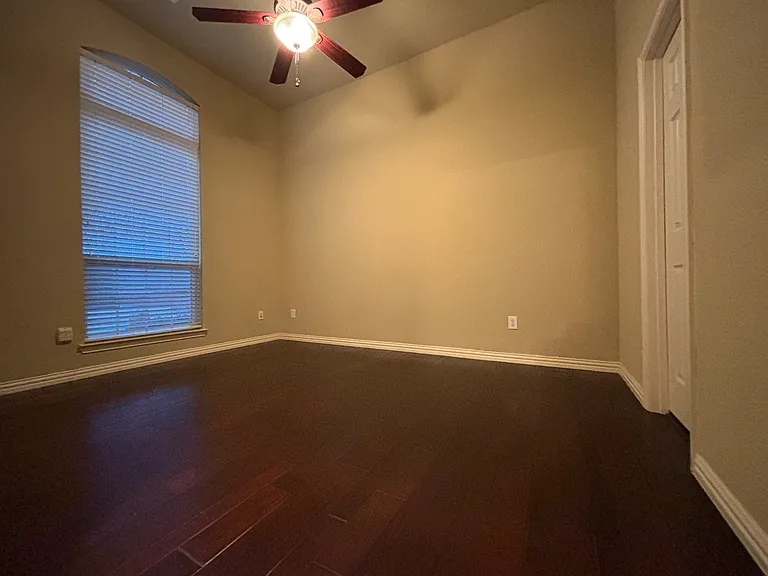 7812 Edgeglen Trl — Photo 5