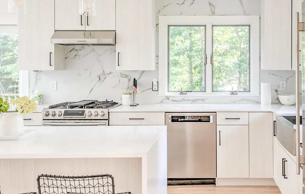 Clean and Crispy | Renovated Wooded Oasis — Photo 3