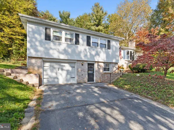 407 Orchard Ln, Manheim, PA 17545