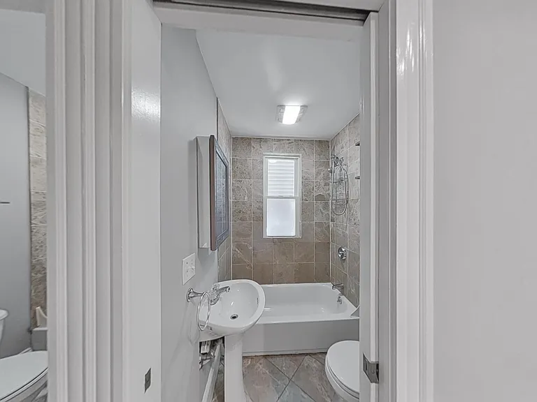 737 Parker St #1 — Photo 9