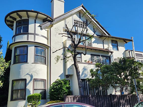2nd image of 116 S El Molino Ave #7