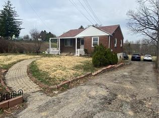 8061 Peebles Rd, Pittsburgh, PA 15237