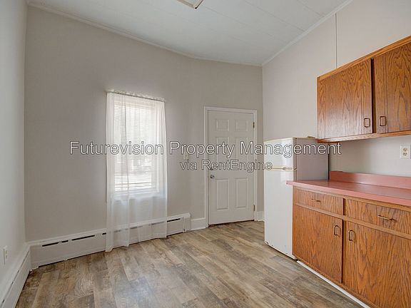 5th image of 519 N Chicago St
