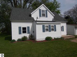 329 Rockingham Ave, Alma, MI 48801