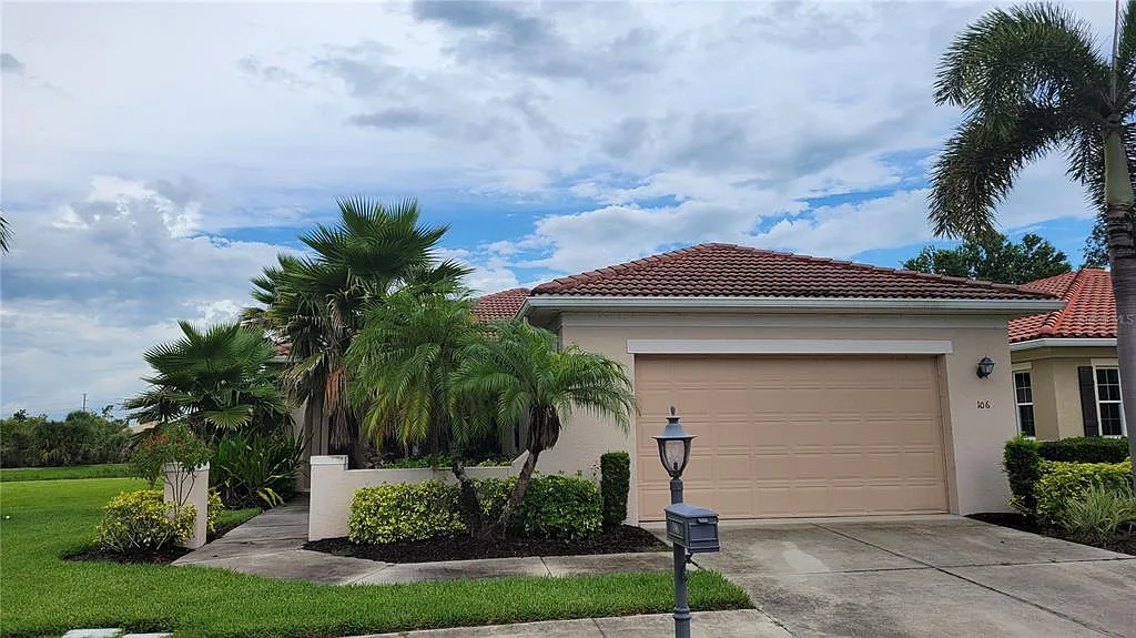 3 bed, 2.0 bath, 1756 sqft, $4,995 — Photo 1