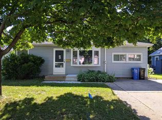2229 Clark St, Middleton, WI 53562