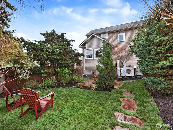 2nd image of 920 N 75th Street