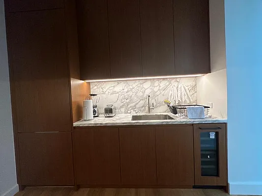 Rented by Sieber International | media 17